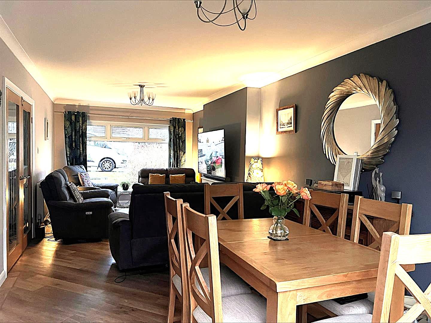 Woodfield Avenue, Pontlliw, SWANSEA, SA4 9EQ